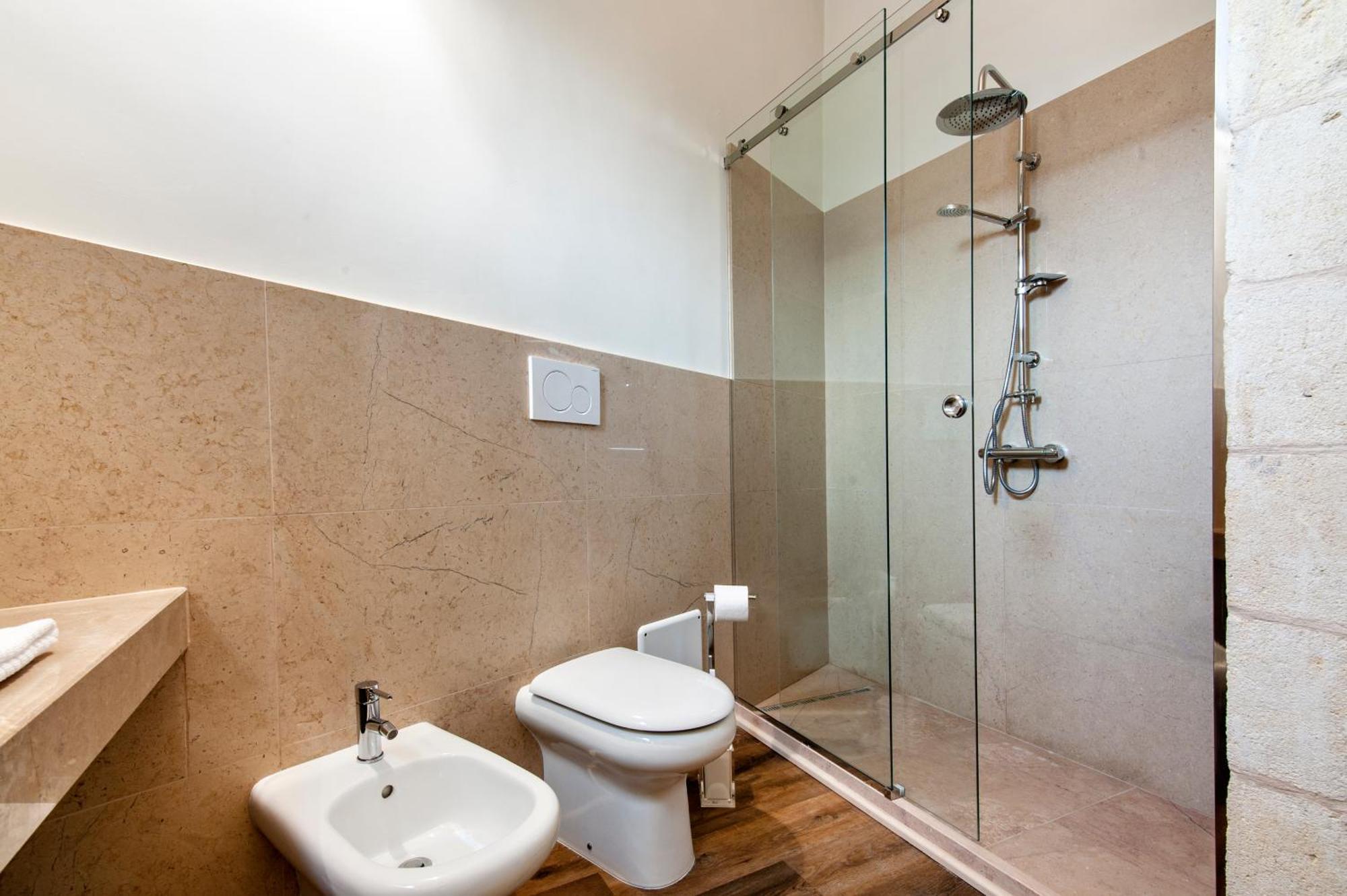 Vittoria Luxury House Bed & Breakfast Lecce Luaran gambar